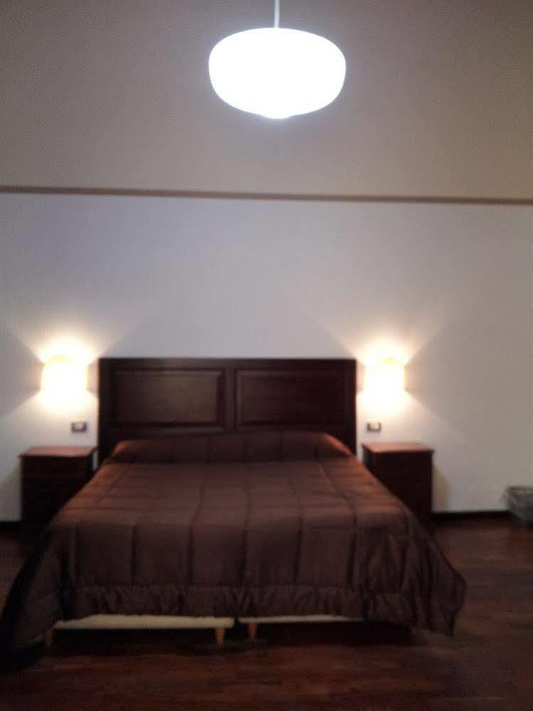 Central Rooms Il Re 卡塔尼亚 外观 照片